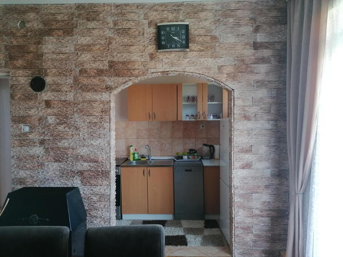 Apartman ,,Milica" Donji Milanovac Eksteriør bilde