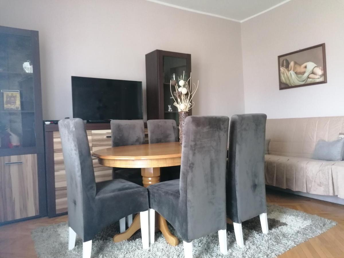 Apartman ,,Milica" Donji Milanovac Eksteriør bilde