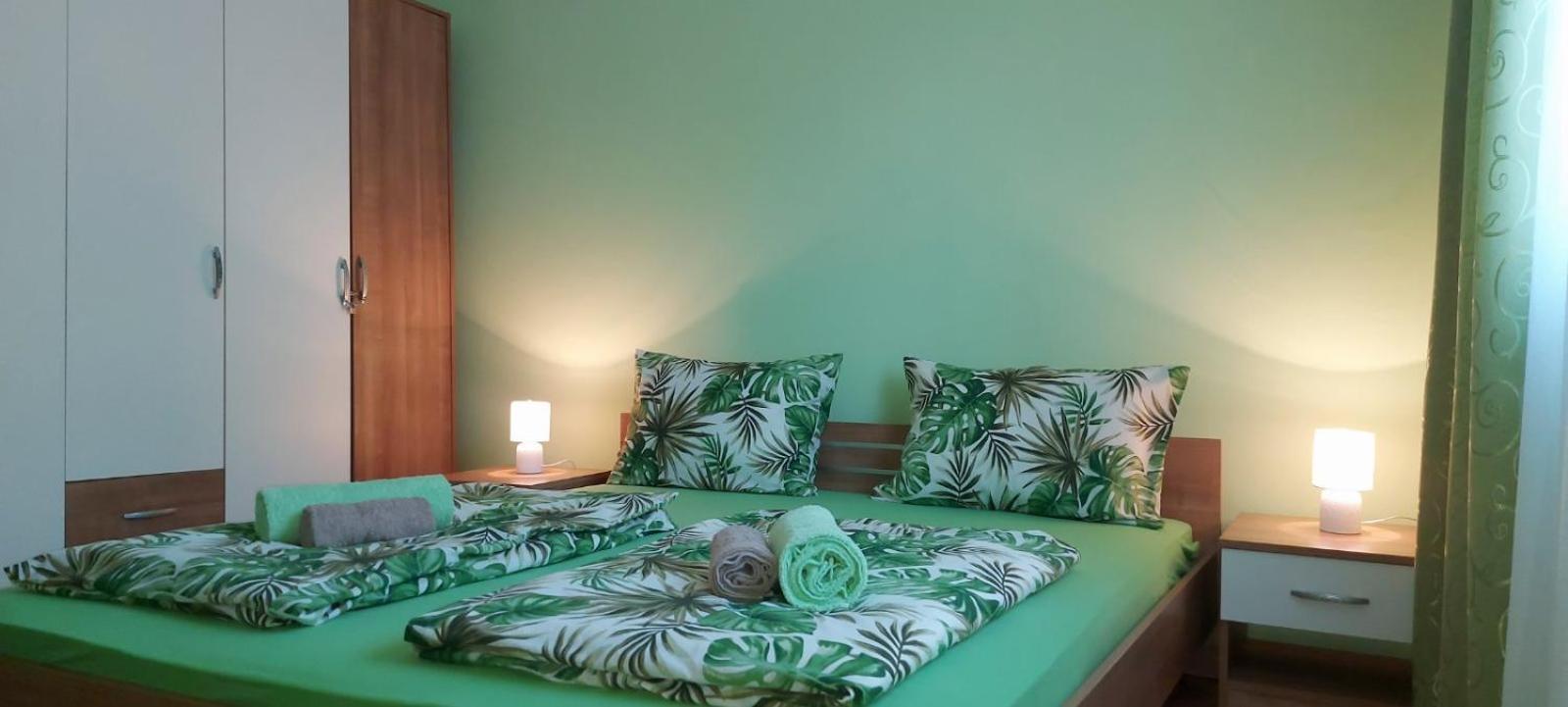 Apartman ,,Milica" Donji Milanovac Eksteriør bilde